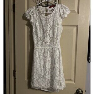 Signature8 White Lace Backless Dress pockets Medium Bridal Graduate Party 🎊